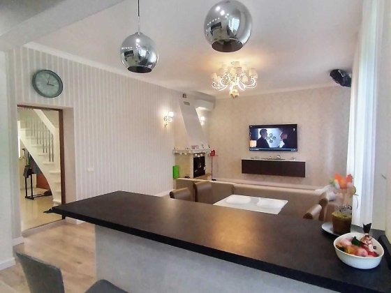 Продам 2 дома на 7 сотках земли на Таирова. Одеса