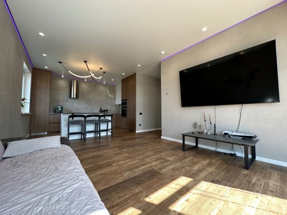 Дом на 5 спален с ремонтом! Одесса