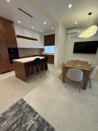 140тыс$+ ТОРГ ‼️ШИКАРНЫЙ ТАУНХАУС‼️ безопасный район 140 м2 СЕРТИФИКАТ - фото 1