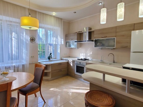 Продам красивый дом с ремонтом на Фонтане‼️ Гараж‼️ гос.акт‼️ Одесса