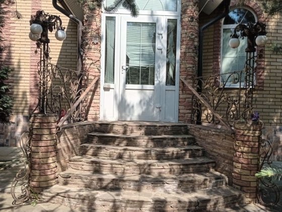 Новые дома.Продам 2 дома с участком 20 соток. Харків