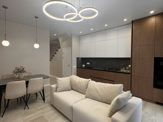 Дуплекс з авторським ремонтом 118м2. Петропавлівська Борщагівка