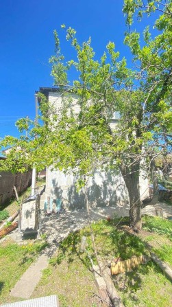 Продаж невеличкого будинка  з земельною ділянкою біля пруда, Лідне - фото 1