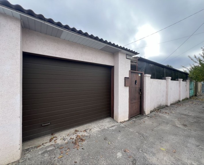 Продам 2 дома/может жить три семьи/эксклюзивный вариант ХТЗ - фото 1