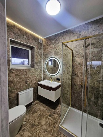 Подам чудовий котедж, будинок з ремонтом у ЖК Данилівський - фото 1