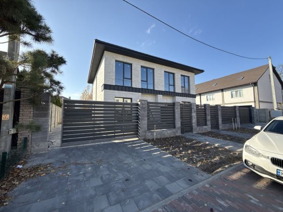 Дуплекс з підвалом біля першого ліцею ‼️ свій двір Петропавловская Борщаговка