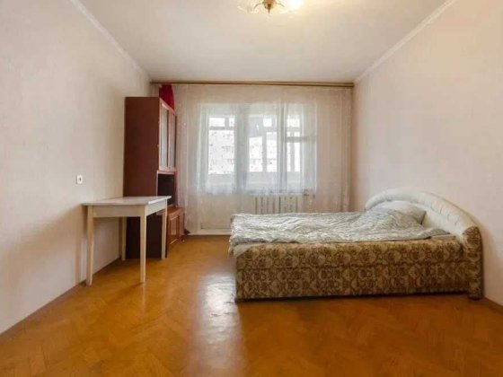 Продаж 4 кім квартири Михайла Гришка! Метро Позняки 5 хвилин! Київ