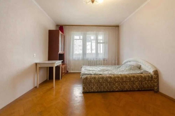 Продаж 4 кім квартири Михайла Гришка! Метро Позняки 5 хвилин! - фото 1