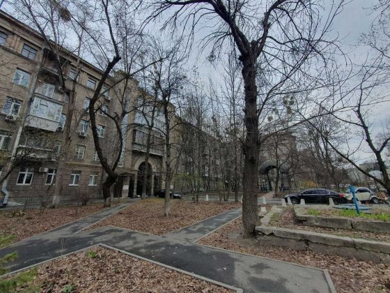 вул. Богомольця 7/14, Липки, Урядовий квартал Киев