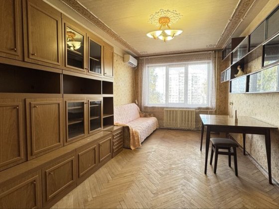 Продаж 3-к.квартири Левка Лук'яненка, 1-Е(Тимошенка) Оболонь Мінська Киев