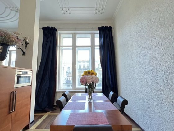 Продаж квартири від власника в центрі із паркомісцем Київ