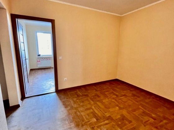 55м (євро2к) з ремонтом  Навігатор КОНОПЛЯНСЬКА метро 10хв Оболонь Киев