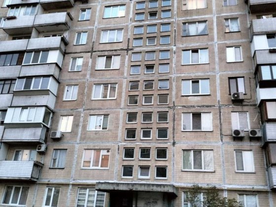 Продаж 3-кімнатної квартири. Троєщина. ТЦ Райдужний Киев