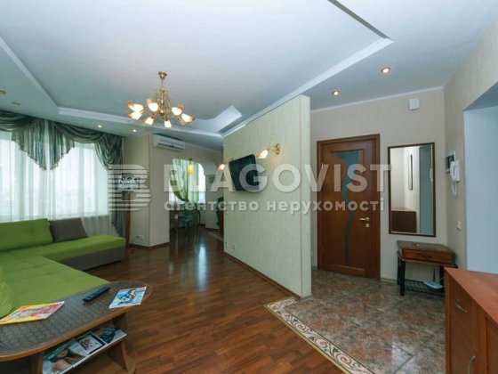 Продаж 3-х.кв 70м.кв  Микільсько-Ботанічна 17/4 Центр БотСад Киев