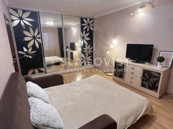 Продаж 3-х кім квартири 91кв.м пр. Петра Григоренка 5 Позняки Київ