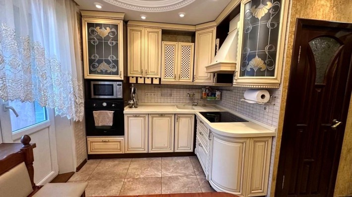 Затишна 2кімнатна квартира з якісним ремонтом вул Оноре де Бальзака 56 - фото 1