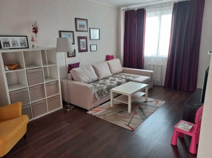 Продается 2 комн. квартира, ул. Ахматовой 15,  м. Позняки - фото 1