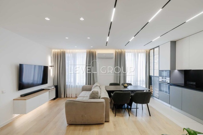 Продаж 4-кімнатної квартири з ремонтом ЖК Seven - фото 1