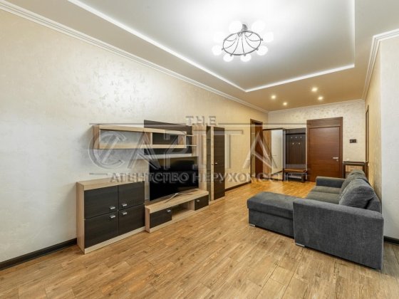 Продаж / Квартира 110м2/пров.Лабораторный 6\Олімпійська\Палац України Киев