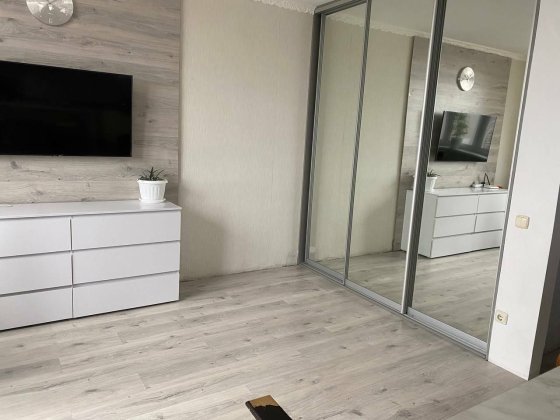 Затишна 1-кімнатна квартира вул. Миколи Закревського 95-В Киев