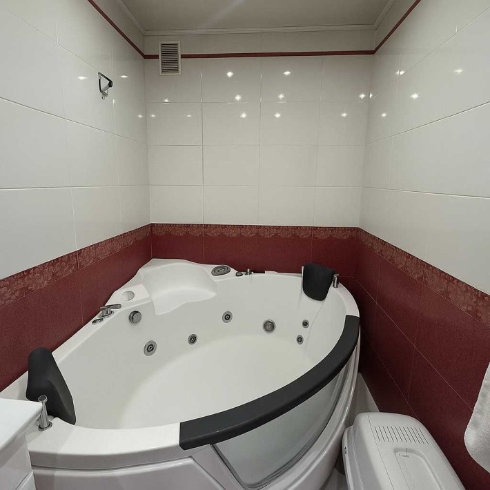 2-кімнатна квартира з ремонтом, меблями і технікою. вул. Данькевича 16 - фото 1