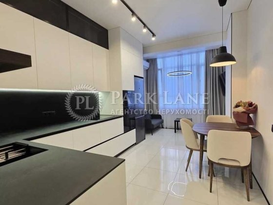 Продам 2 кімнатну квартиру ЖК Панорама на Печерську Коновальця 44а Киев