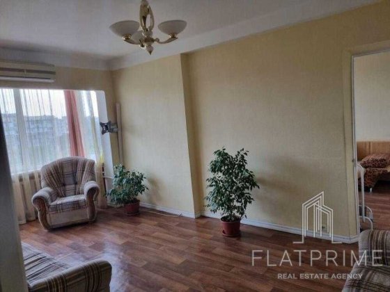 вул.Митрополита Андрея Шептицького, 24 Київ