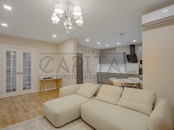 Продаж квартири, ЖК "Касіопея", 70м2, 9й поверх Киев