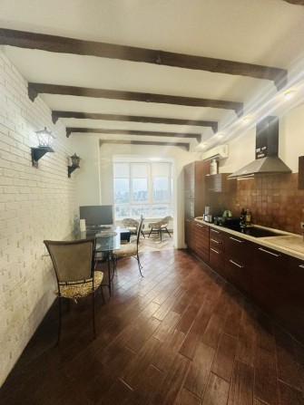 метро Лівобережна - фото 1