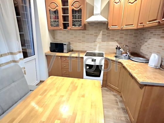 2 кімнатна квартира Бальзака ТЦ Квадрат ст.м. Почайна Оболонь Киев