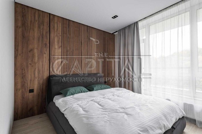 Продаж 4к квартири в ЖК СВІТЛОПАРК, євроремонт, Є ГЕНЕРАТОР - фото 1