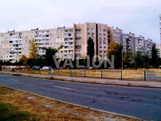 Продам 3-к квартиру. Вул.Прирічна 17. Оболонь! Суперлокація!Терміново! Киев