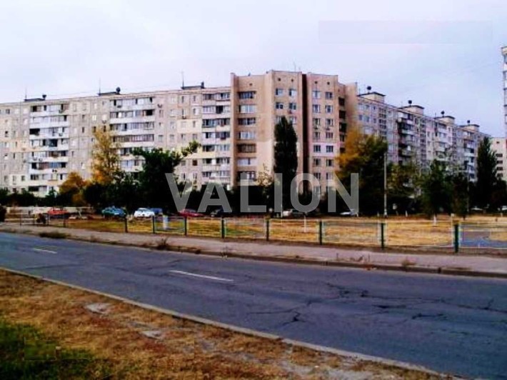 Продам 3-к квартиру. Вул.Прирічна 17. Оболонь! Суперлокація!Терміново! - фото 1