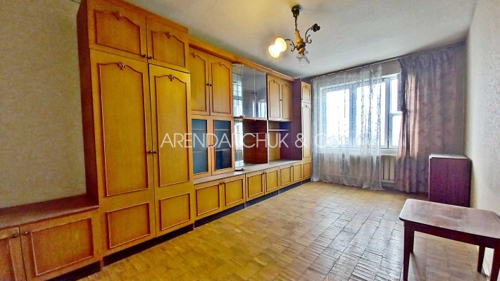 Продаж 2к квартири пр-т Івасюка Оболонь метро Героїв Дніпра - фото 1