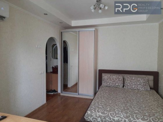 Продаж квартири Героїв Полку Азов 32 б        хд Киев