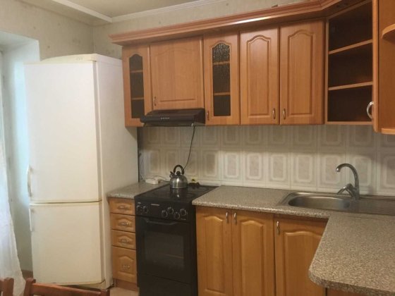 Продаж, 2-кім, метро-5 хв, Драгоманова,44-А, вільна. Без комісії, Київ