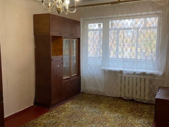 Продам  2 комнатную квартиру Березняки Киев