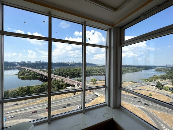 Silver Breeze, 140м2, видова 4к кв під ремонт! Дніпровська набережна 1 Киев