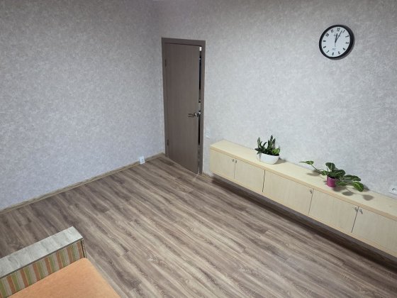 3-кімнатна Радунська 5б Київ