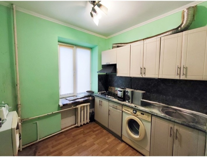 2-кімнатна. Дніпровський р-н. Дарницька пл., вул.Будівельників 5. - фото 1