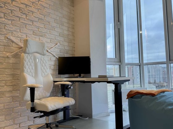 Продаж просторої квартири в ЖК Сонячній Брамі Киев