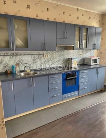 проодаж Ахматова, Урлівська, 1 кім, 57кв.м, 82000у.е - фото 1