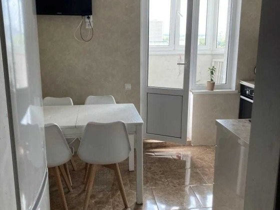 Продається 1-кімнатна квартира в ЖК Амурський метро Васильківська Киев