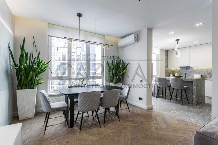 Центр. ЖК Новопечерська вежа. Квартири з ремонтом 87м2 - фото 1