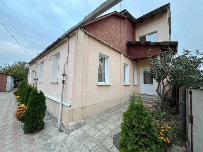 Продам хороший дом для большой дружной семьи  метро Киевская - фото 1