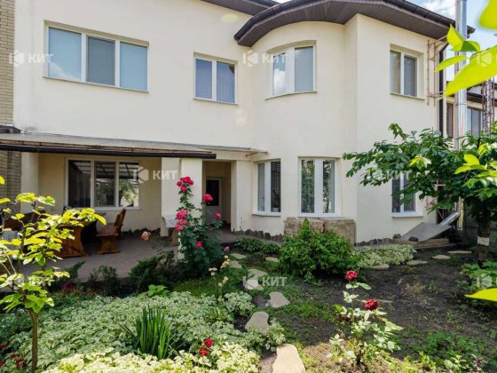 Салтівка (Салтовка, метро Героев труда, МЖК),  230 м2, 4,5 сот, 101552 Харків