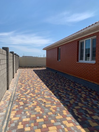 Современный дом с ремонтом 2025 в Фонтанке 132 м², 5 соток, от хозяина - фото 1