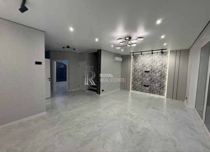 Продажа дуплекса с ремонтом Петропавловская Борщаговка 120м2 - фото 1