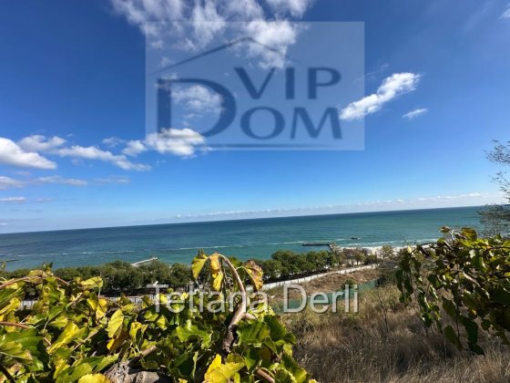 Дом с видом  на море, Первая линия 14 соток земли. Фонтан