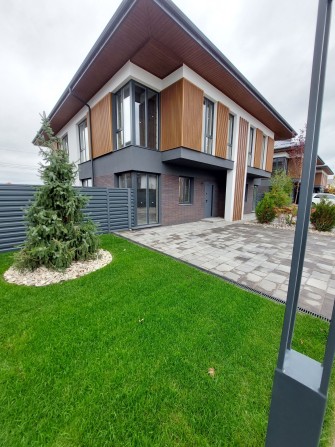 СУЧАСНИЙ БУДИНОК,таунхаус площа 75м2 ГАЗ!!! Петропавлівська Борщагівка - фото 1